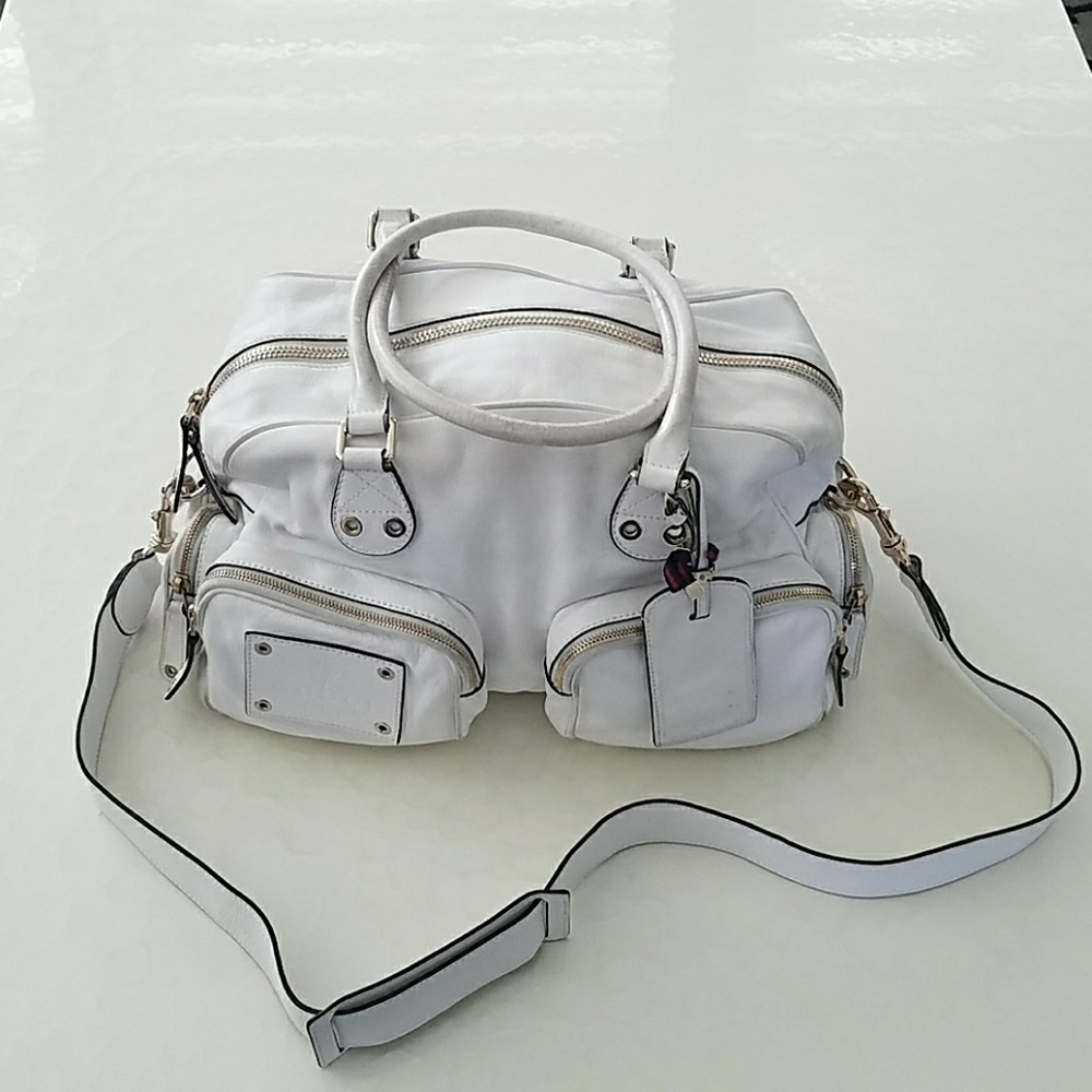 Perfect purse to carry everything